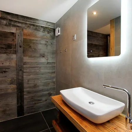 Chalet Le Petit Bes *