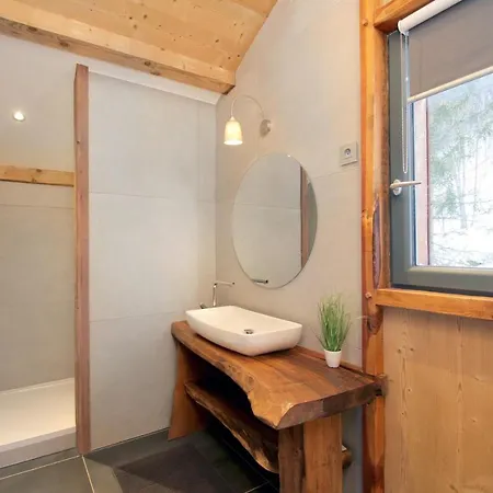 Chalet Le Petit Bes Dağ evi