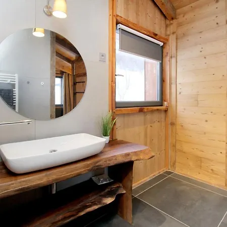 Chalet Le Petit Bes *