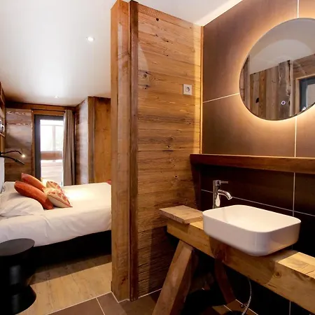 Chalet Le Petit Bes Dağ evi *